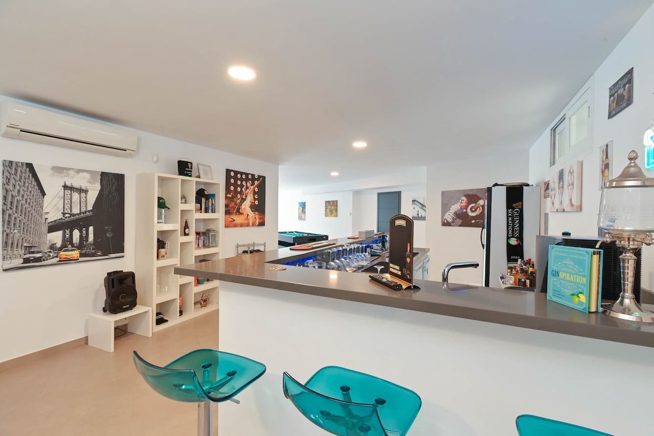 5 slaapkamer Villa te koop in Moraira met zwembad garage - € 1.395.000 (Ref: 9263585)