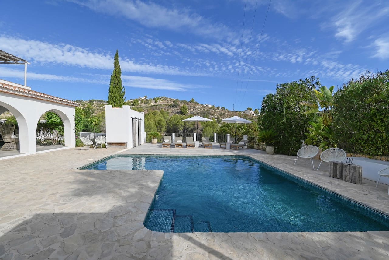 4 soveværelse Finca/Landehus til salg i Pedramala med swimmingpool - € 845.000 (Ref: 9271748)