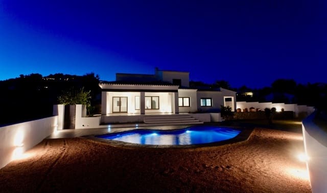 4 soveværelse Villa til salg i Moraira, Teulada-Moraira med swimmingpool - € 1.440.000 (Ref: 9345485)
