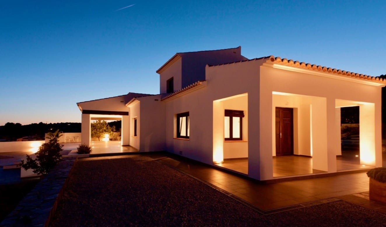 4 makuuhuone Huvila myytävänä paikassa Moraira mukana uima-altaan - 1 440 000 € (Ref: 9345485)