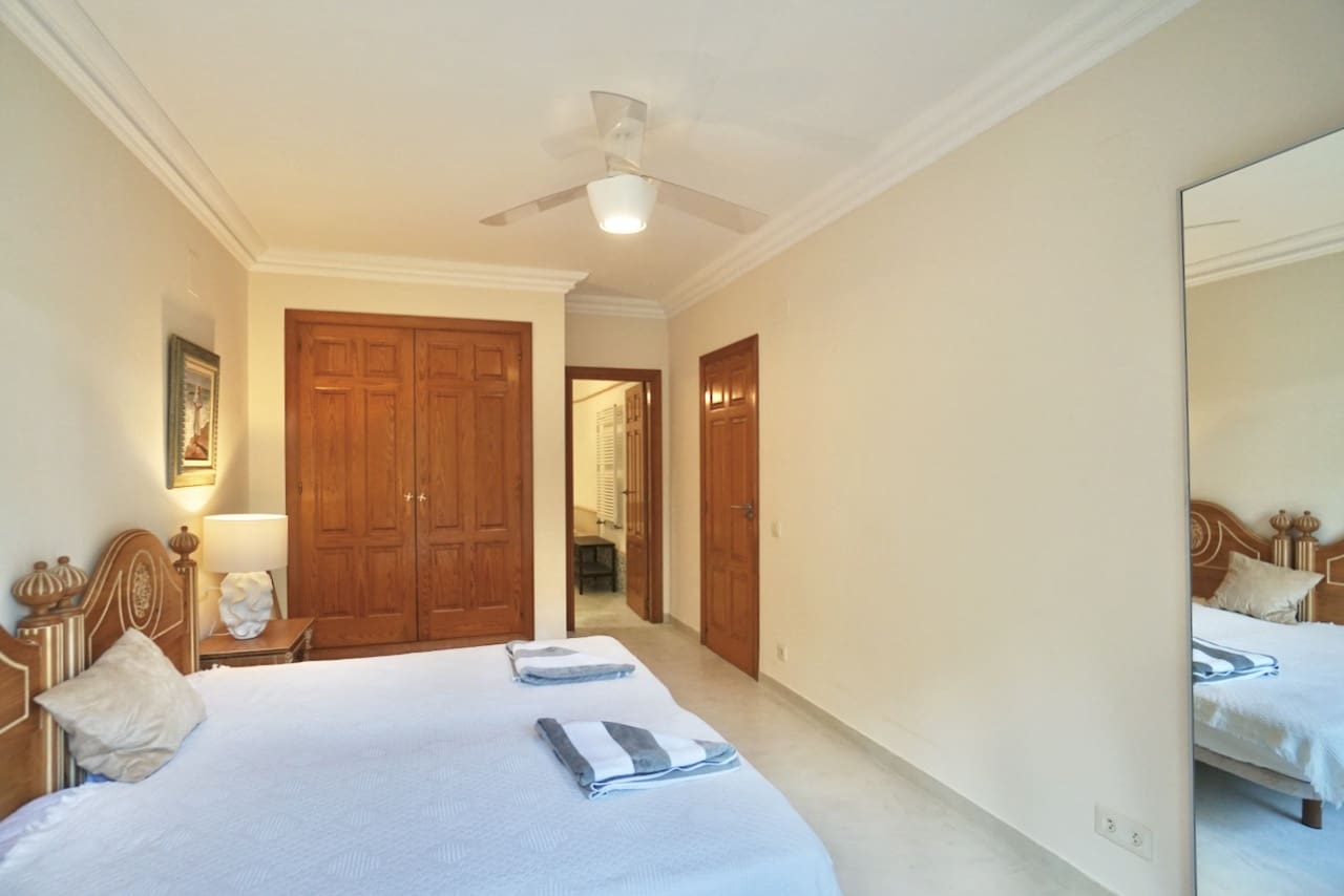 Chalet de 4 habitaciones en Moraira en venta con piscina - 2.495.000 € (Ref: 9357623)