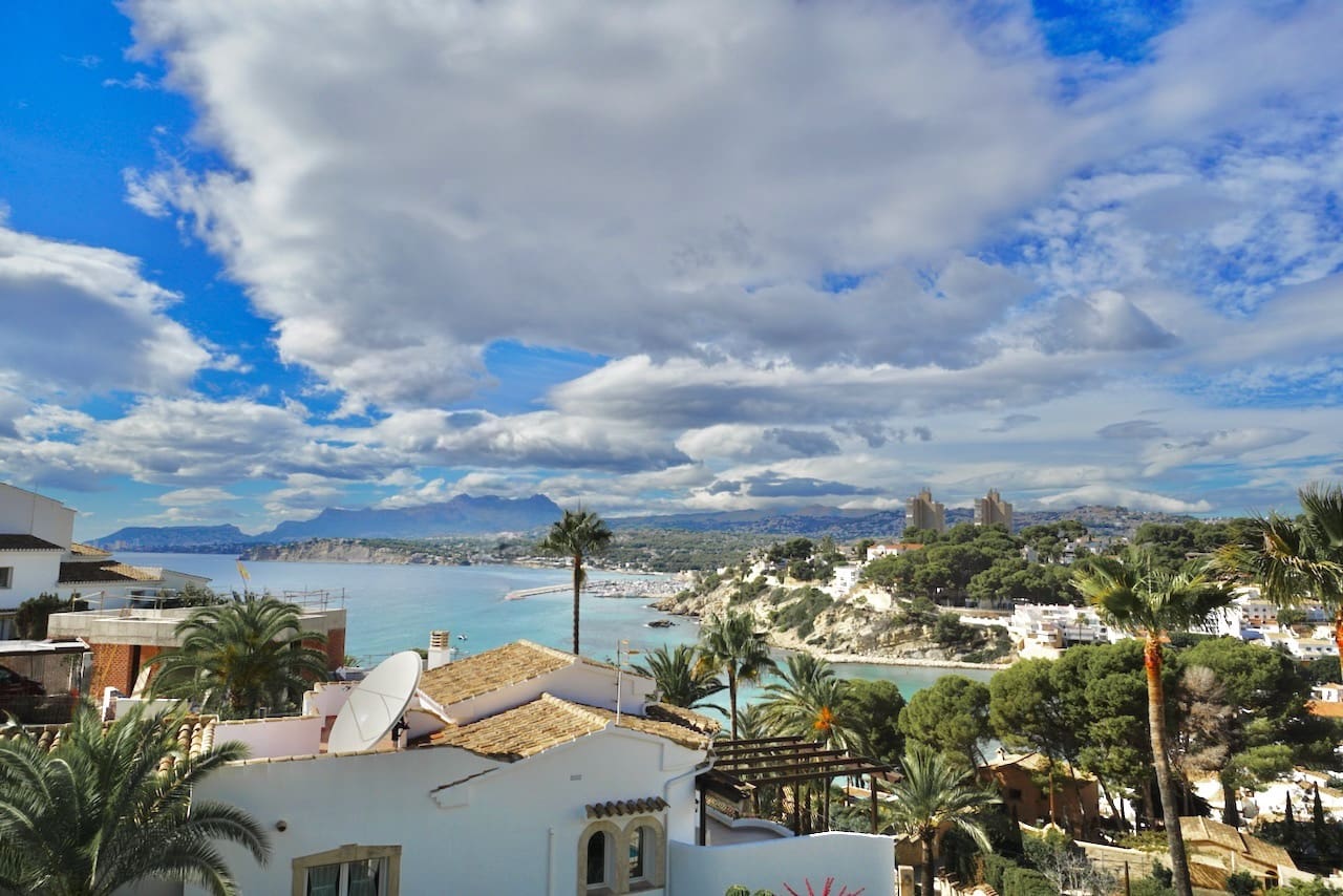 Chalet de 4 habitaciones en Moraira en venta con piscina - 2.495.000 € (Ref: 9357623)