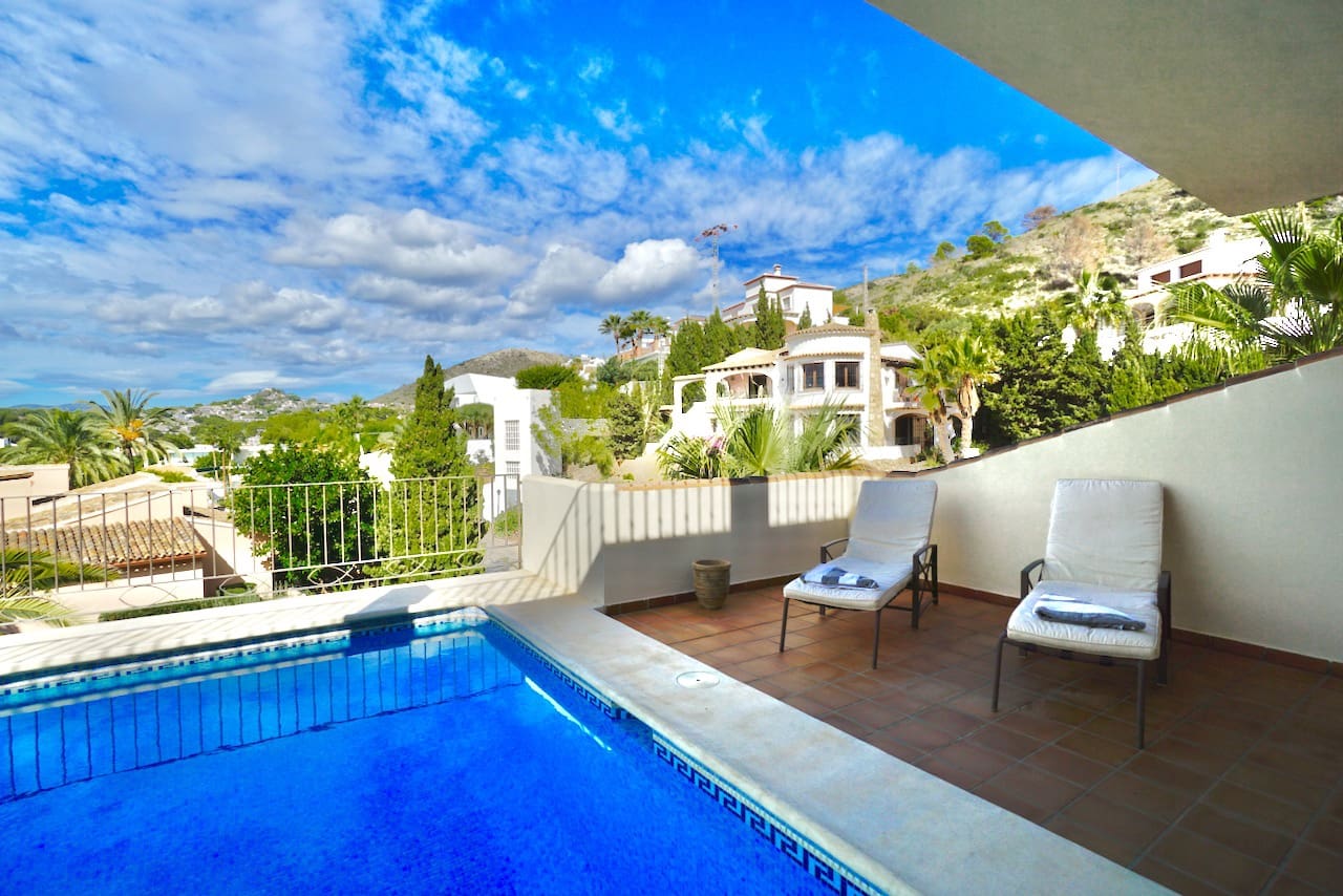 Chalet de 4 habitaciones en Moraira en venta con piscina - 2.495.000 € (Ref: 9357623)