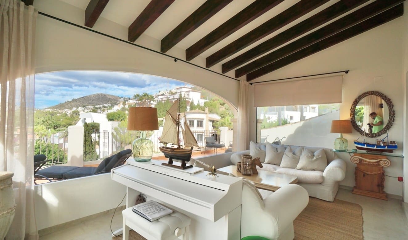 4 slaapkamer Villa te koop in Moraira met zwembad - € 2.495.000 (Ref: 9357623)