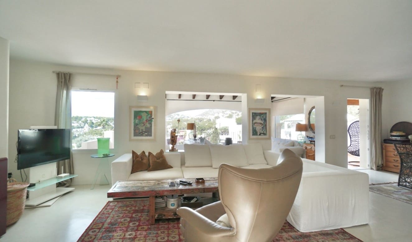 4 slaapkamer Villa te koop in Moraira met zwembad - € 2.495.000 (Ref: 9357623)