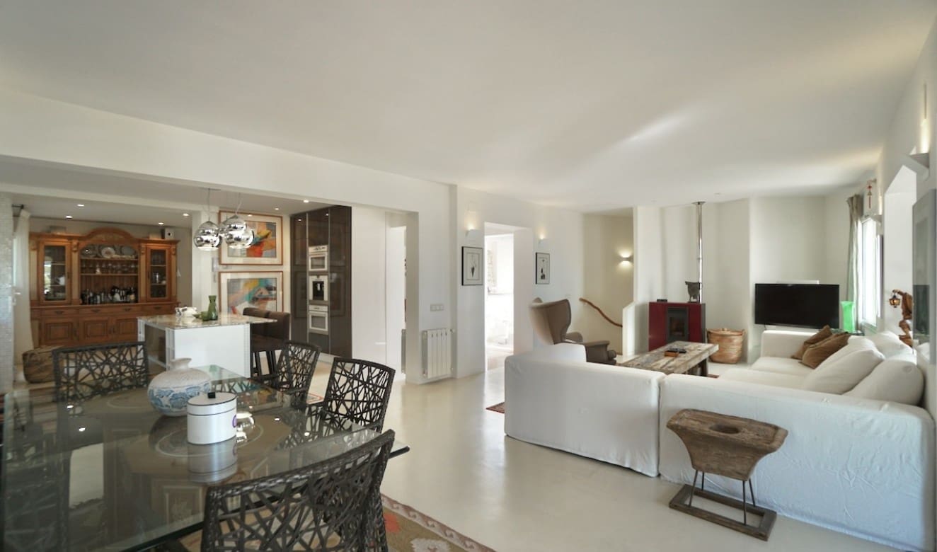 4 slaapkamer Villa te koop in Moraira met zwembad - € 2.495.000 (Ref: 9357623)