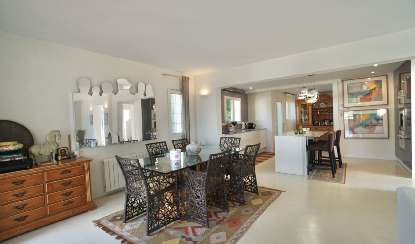 4 slaapkamer Villa te koop in Moraira met zwembad - € 2.495.000 (Ref: 9357623)