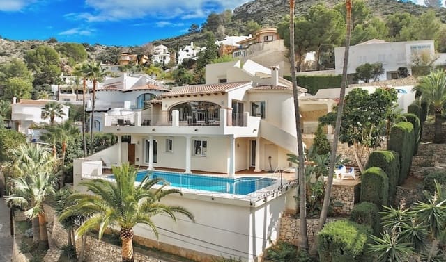 4 makuuhuone Huvila myytävänä paikassa Moraira, Teulada-Moraira mukana uima-altaan - 2 495 000 € (Ref: 9357623)