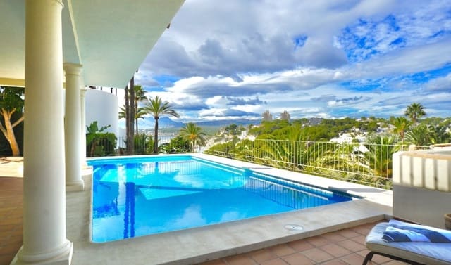 4 makuuhuone Huvila myytävänä paikassa Moraira, Teulada-Moraira mukana uima-altaan - 2 495 000 € (Ref: 9357623)
