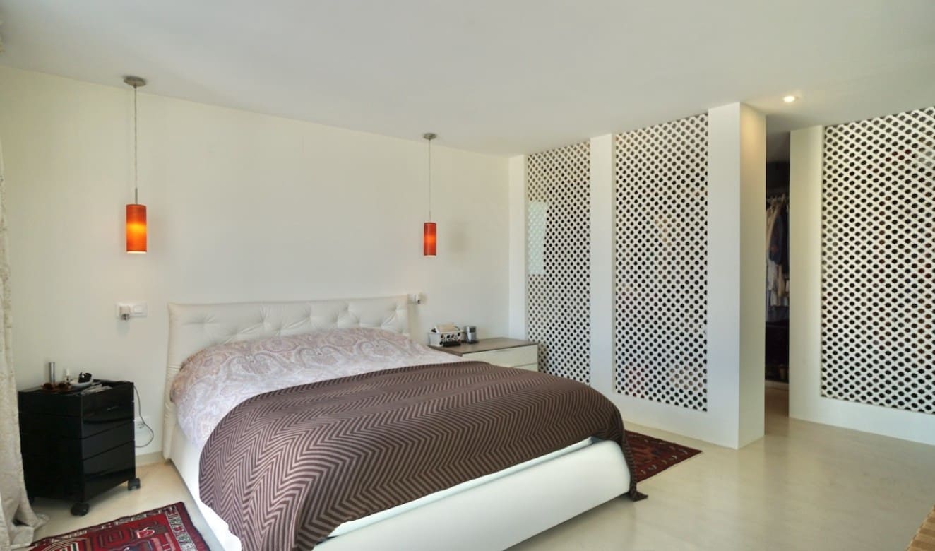 4 slaapkamer Villa te koop in Moraira met zwembad - € 2.495.000 (Ref: 9357623)