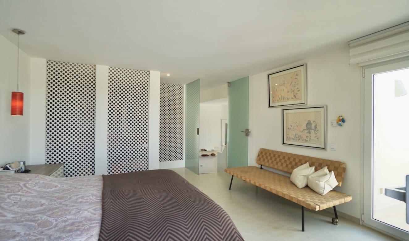 4 slaapkamer Villa te koop in Moraira met zwembad - € 2.495.000 (Ref: 9357623)