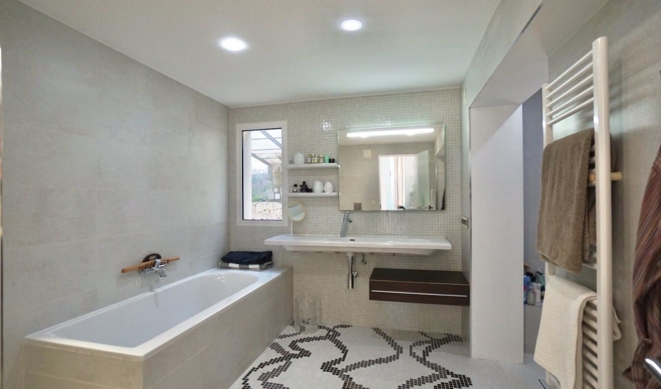 4 slaapkamer Villa te koop in Moraira met zwembad - € 2.495.000 (Ref: 9357623)