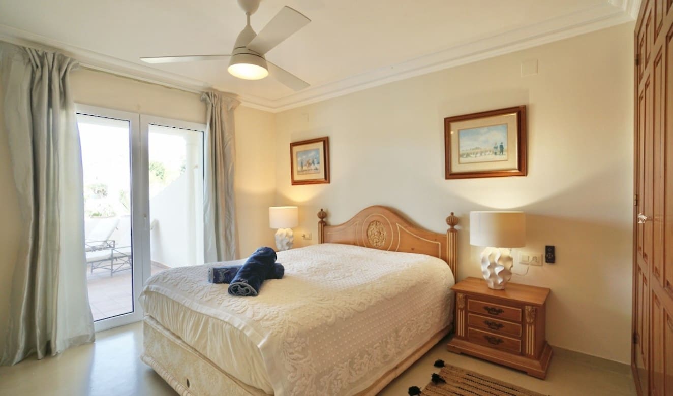 4 slaapkamer Villa te koop in Moraira met zwembad - € 2.495.000 (Ref: 9357623)