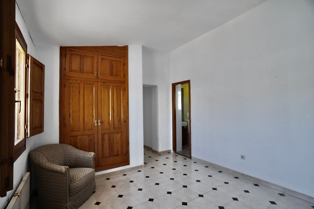 3 bedroom Villa for sale in Benissa with pool - € 449,000 (Ref: 9369089)