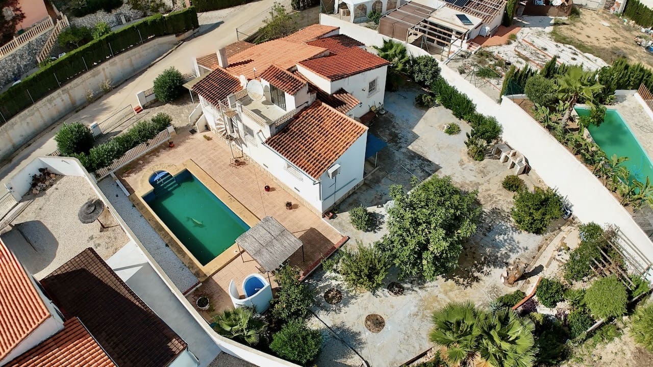 3 bedroom Villa for sale in Benissa with pool - € 449,000 (Ref: 9369089)