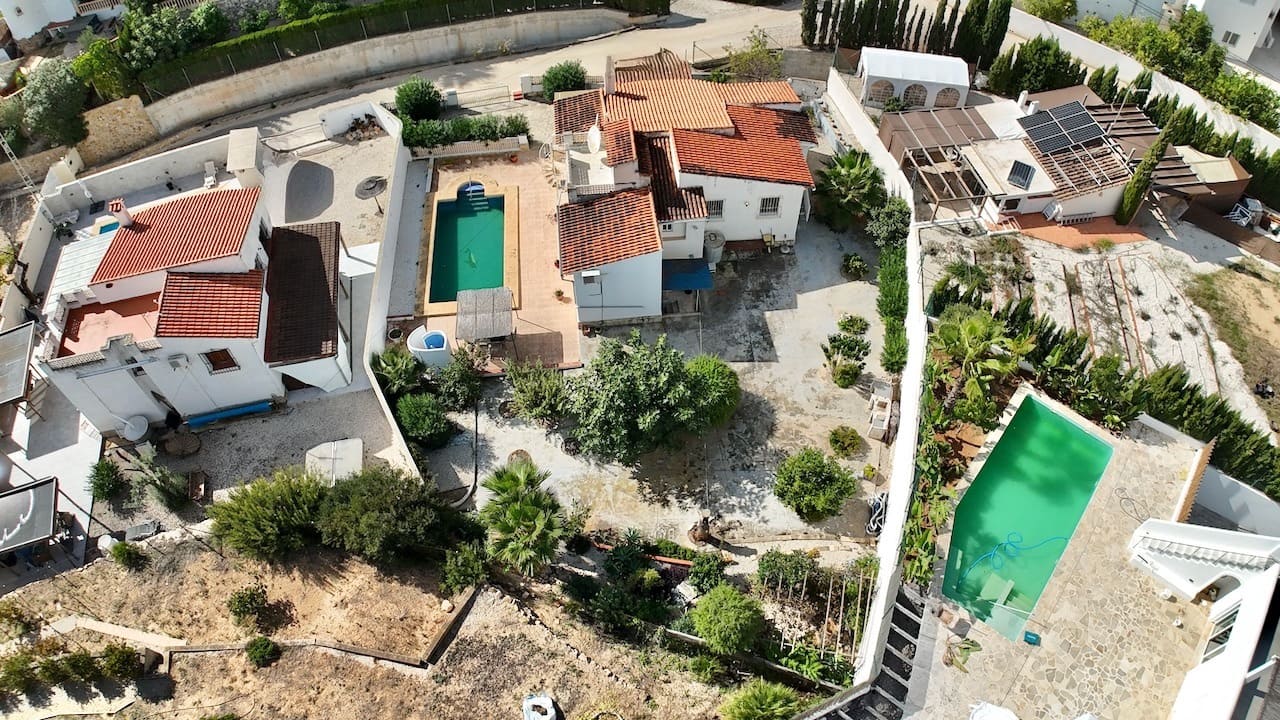 3 bedroom Villa for sale in Benissa with pool - € 449,000 (Ref: 9369089)