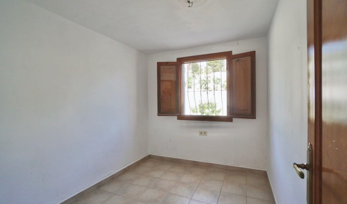 3 bedroom Villa for sale in Benissa with pool - € 449,000 (Ref: 9369089)