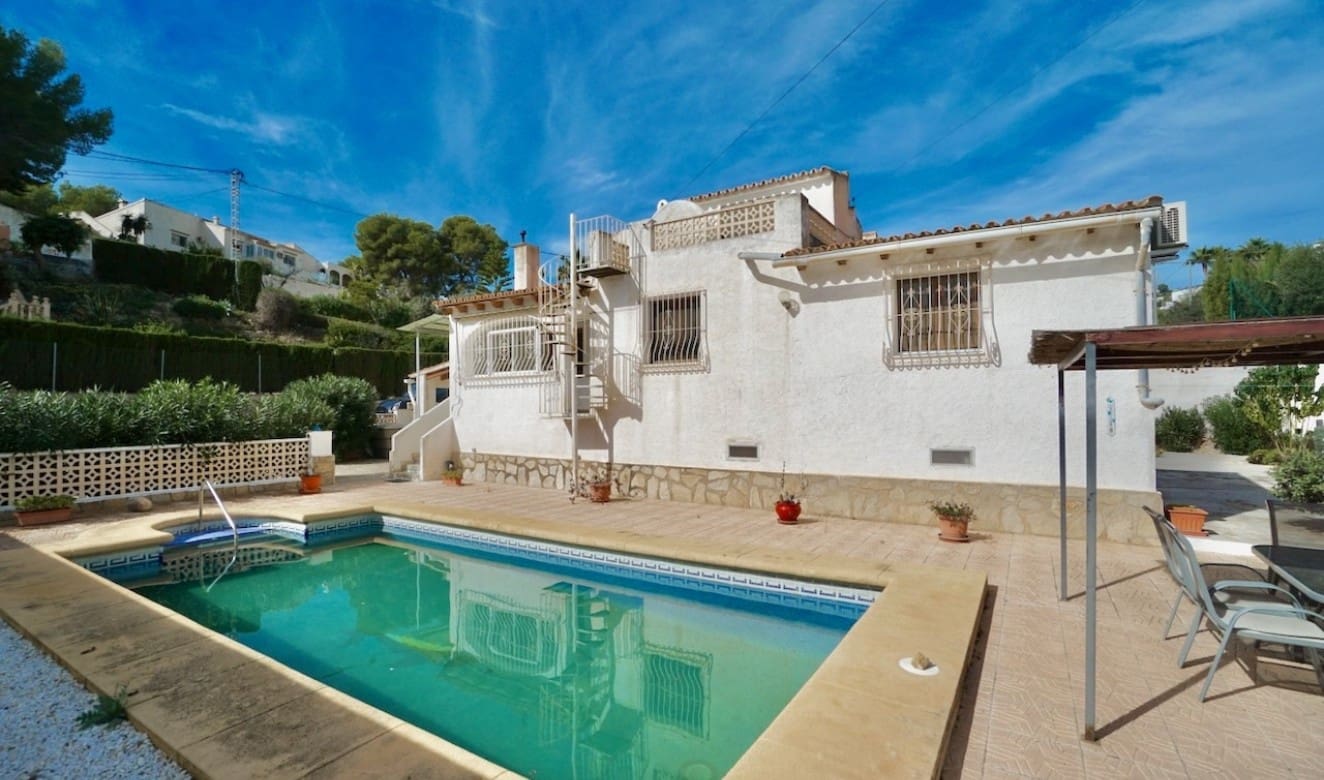 3 bedroom Villa for sale in Benissa with pool - € 449,000 (Ref: 9369089)