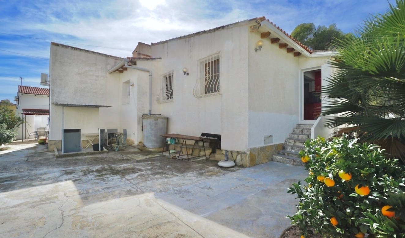 3 bedroom Villa for sale in Benissa with pool - € 449,000 (Ref: 9369089)