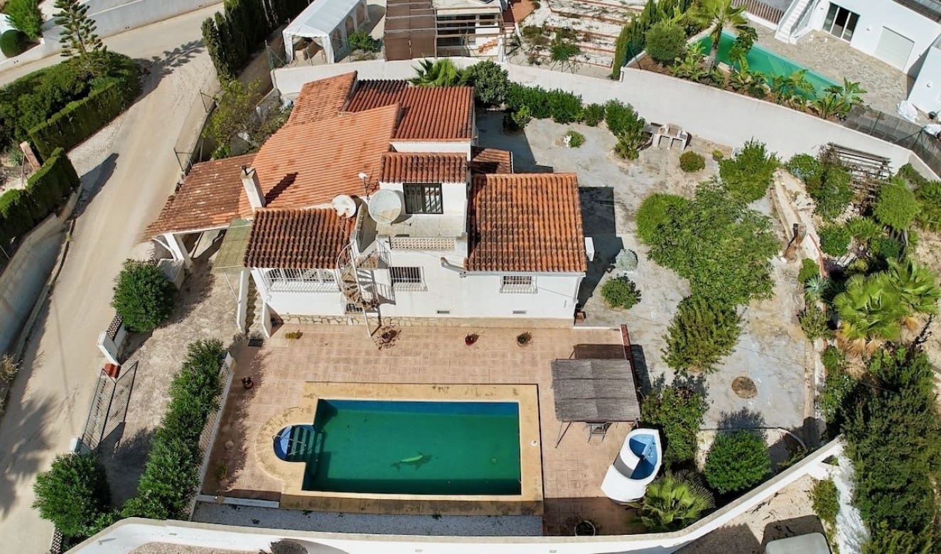 3 bedroom Villa for sale in Benissa with pool - € 449,000 (Ref: 9369089)