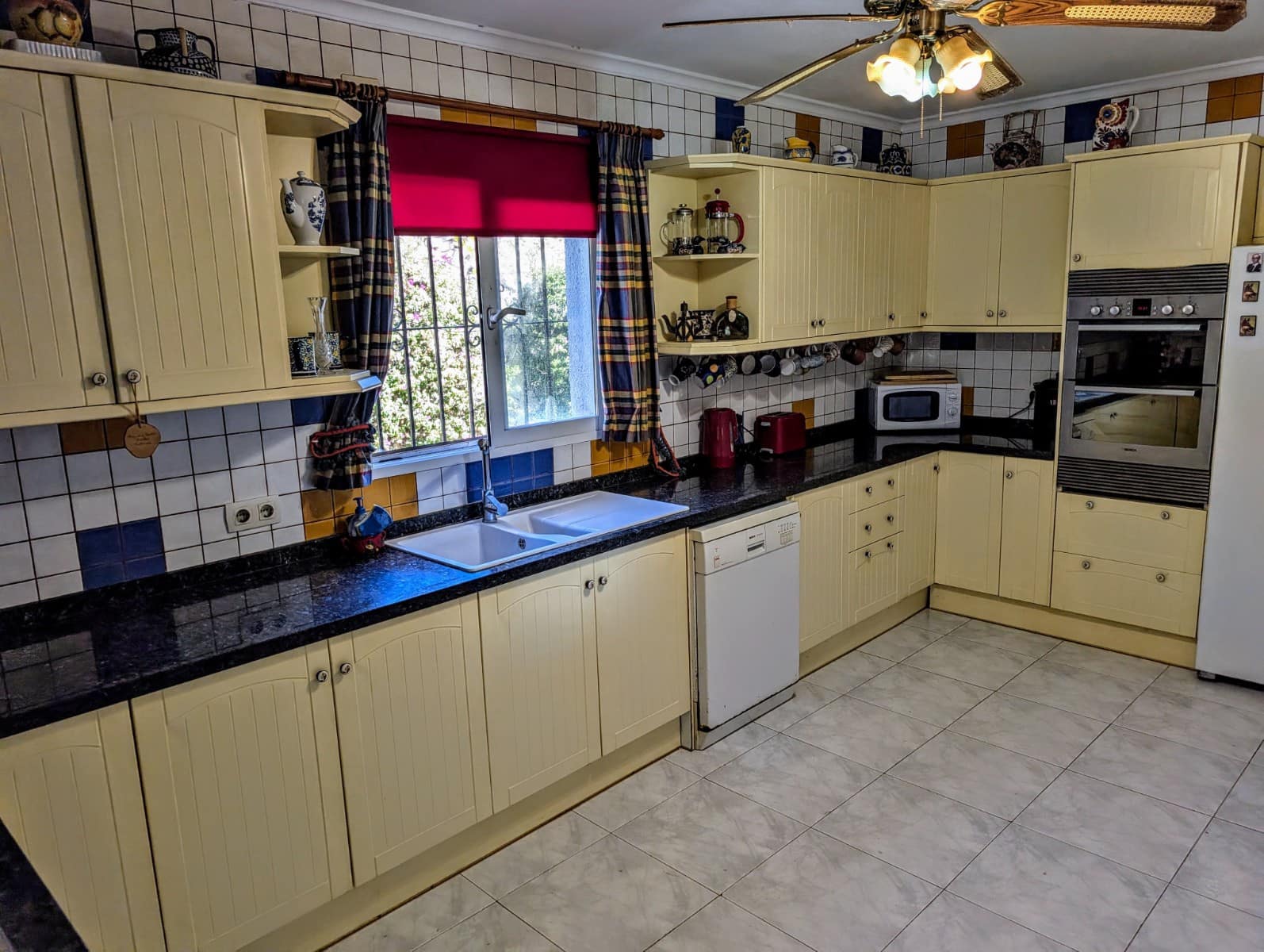 3 bedroom Villa for sale in Benitachell / Benitatxell with pool garage - € 550,000 (Ref: 9376709)