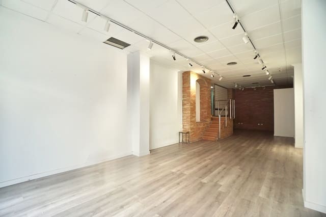 2 bedroom Commercial for sale in Moraira, Teulada-Moraira - € 360,000 (Ref: 9426372)