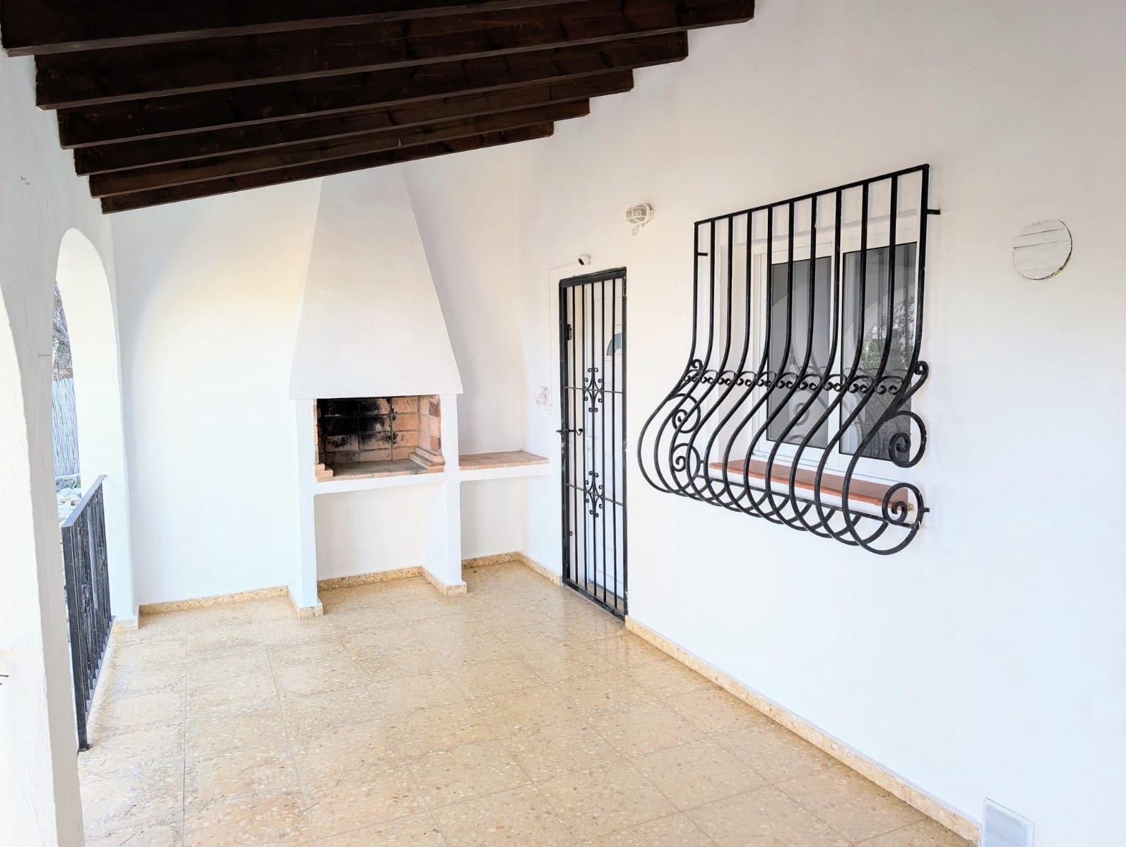 3 bedroom Villa for sale in Moraira - € 595,000 (Ref: 9437724)