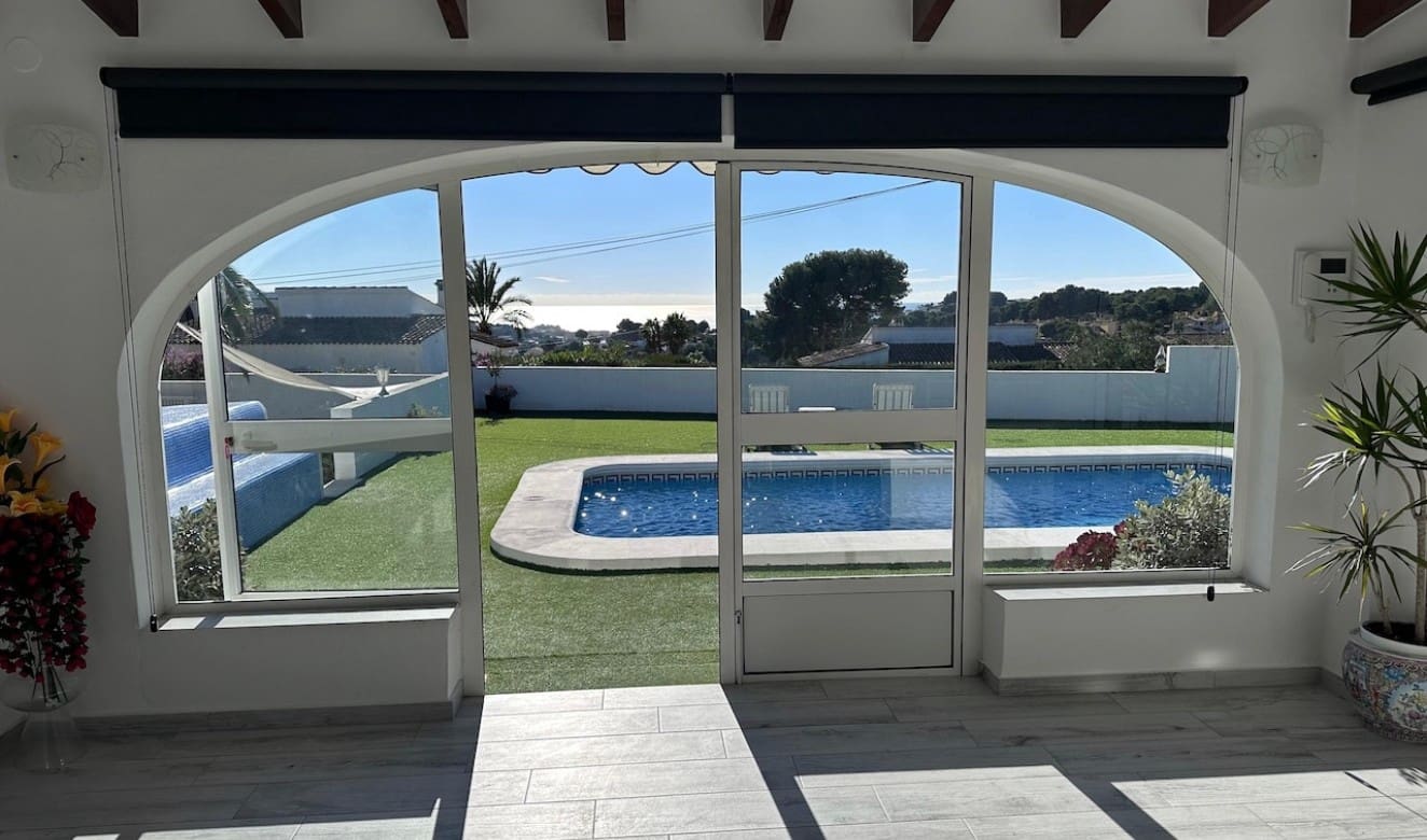 3 bedroom Villa for sale in Moraira with pool garage - € 850,000 (Ref: 9462913)