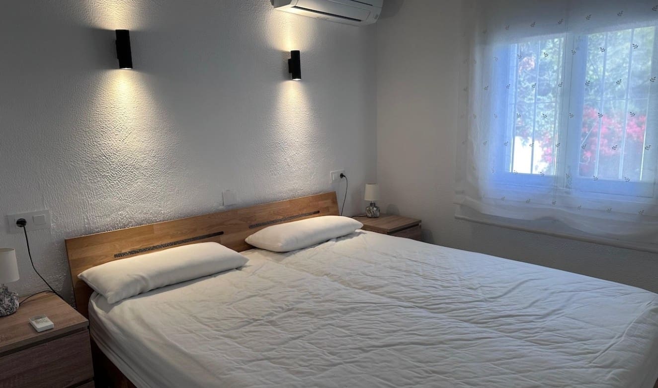 3 bedroom Villa for sale in Moraira with pool garage - € 850,000 (Ref: 9462913)