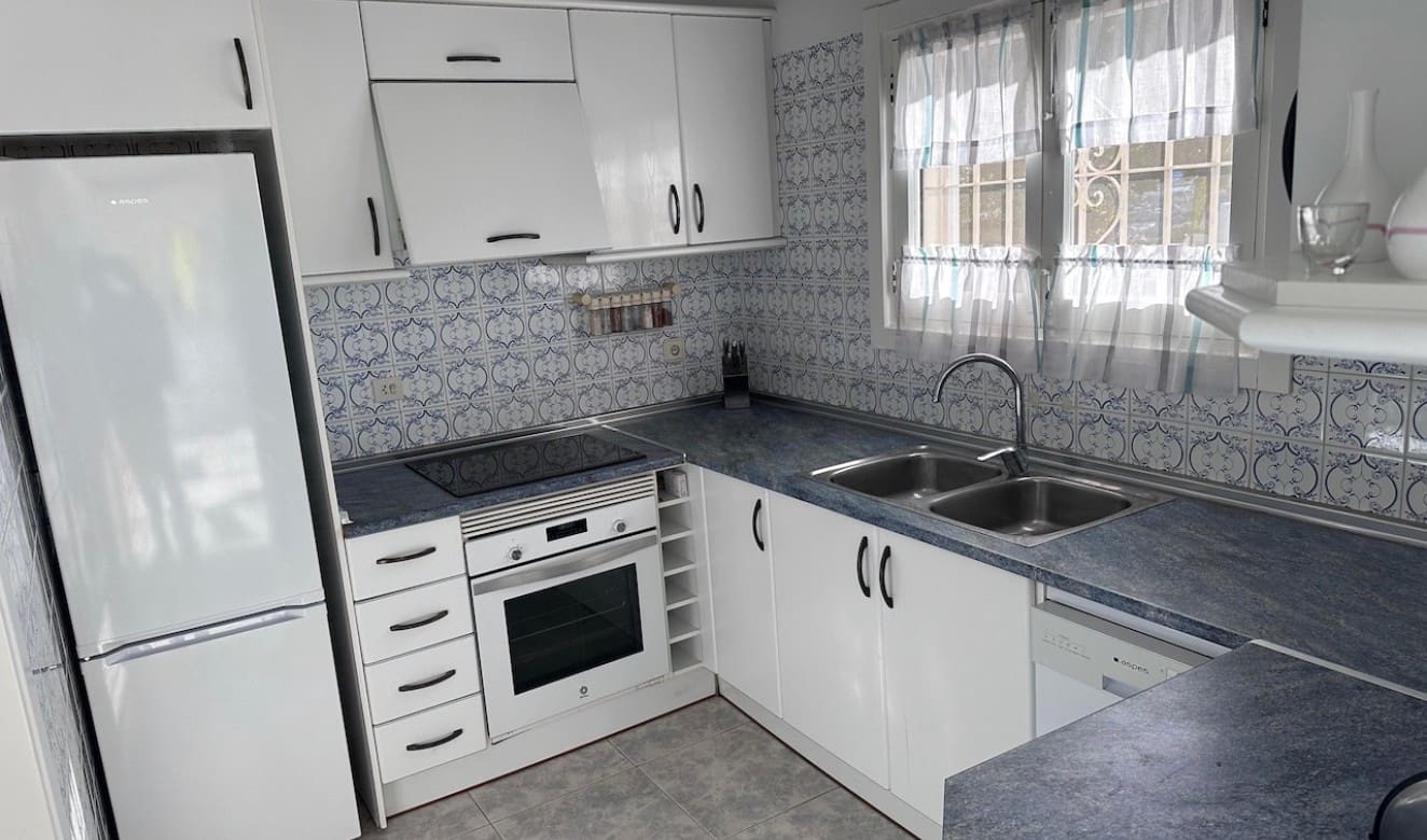 3 bedroom Villa for sale in Moraira with pool garage - € 850,000 (Ref: 9462913)