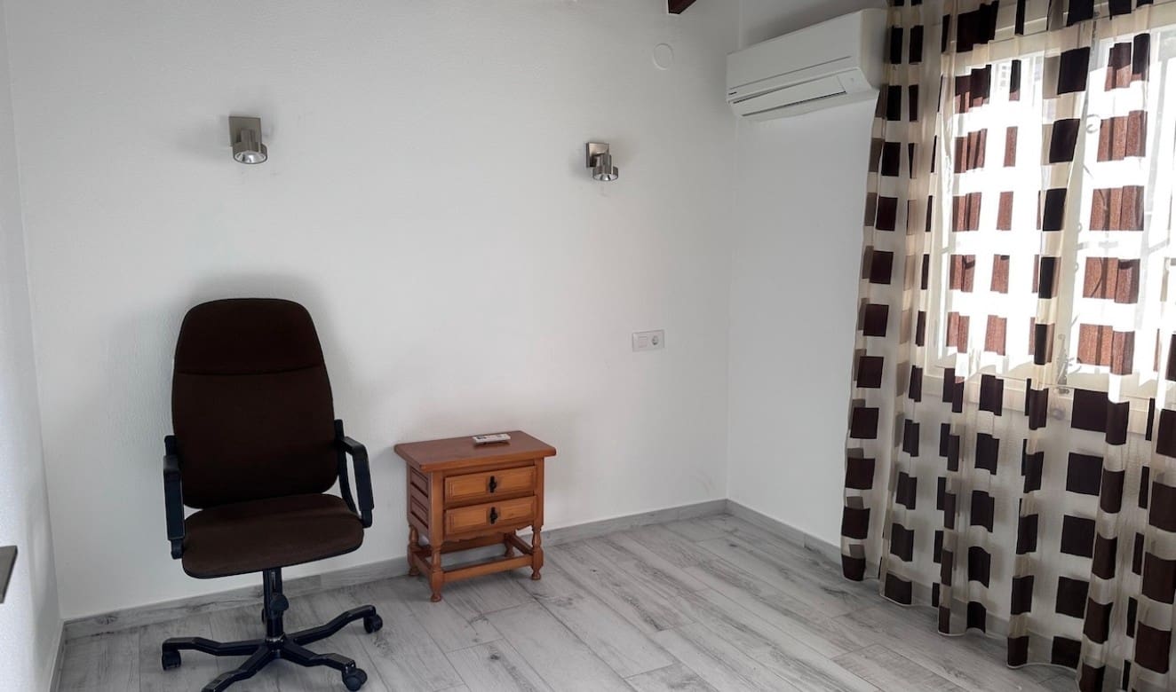 3 bedroom Villa for sale in Moraira with pool garage - € 850,000 (Ref: 9462913)