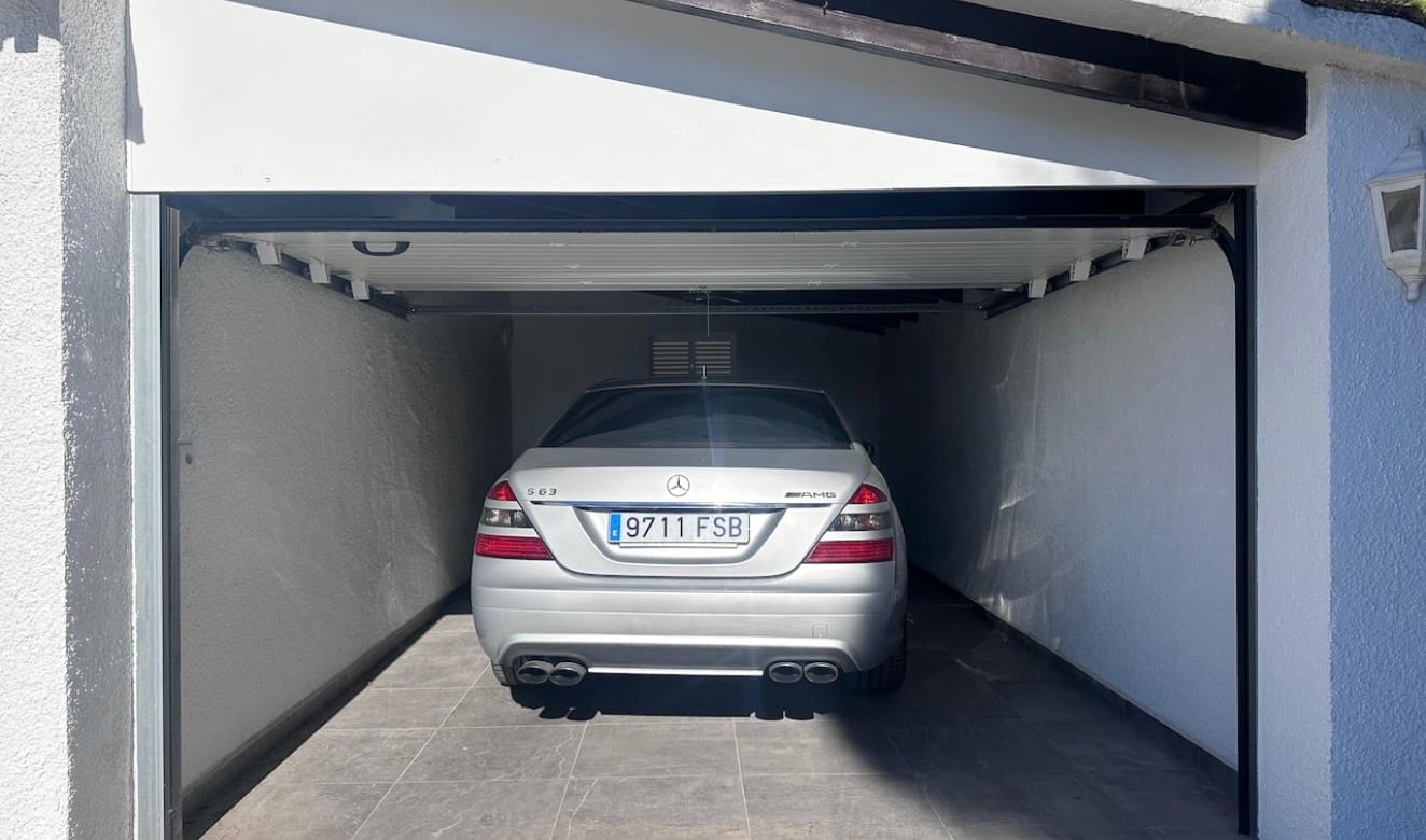 3 bedroom Villa for sale in Moraira with pool garage - € 850,000 (Ref: 9462913)