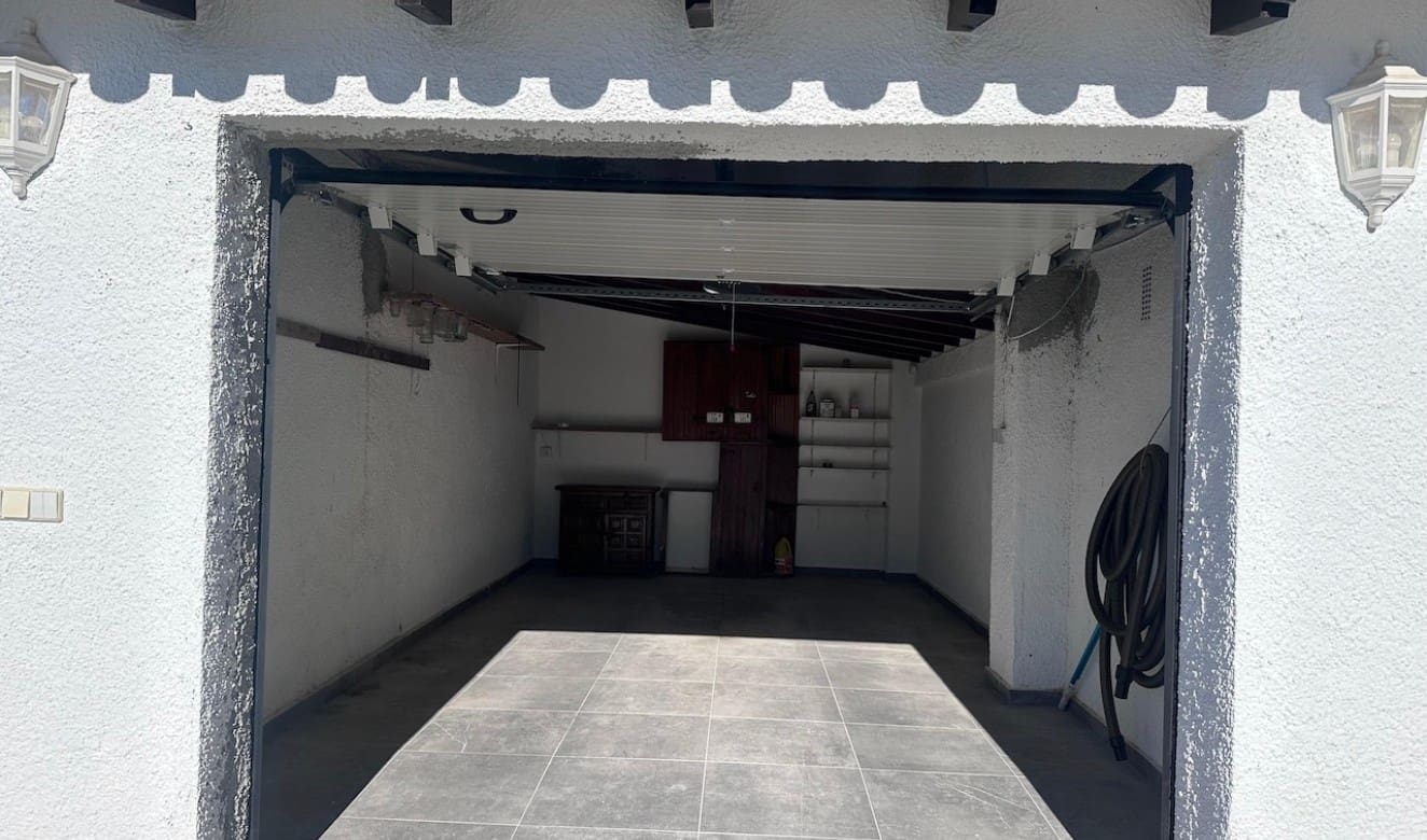 3 bedroom Villa for sale in Moraira with pool garage - € 850,000 (Ref: 9462913)