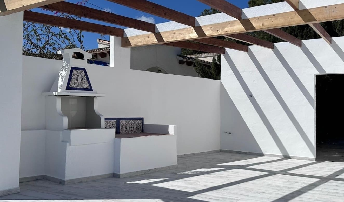 3 bedroom Villa for sale in Moraira with pool garage - € 850,000 (Ref: 9462913)