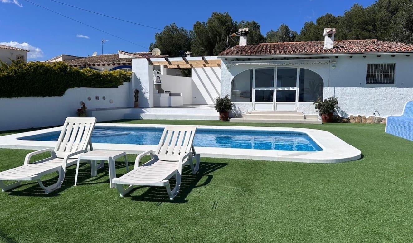 3 bedroom Villa for sale in Moraira with pool garage - € 850,000 (Ref: 9462913)