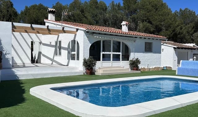 3 makuuhuone Huvila myytävänä paikassa Moraira, Teulada-Moraira mukana uima-altaan 
autotalli - 850 000 € (Ref: 9462913)