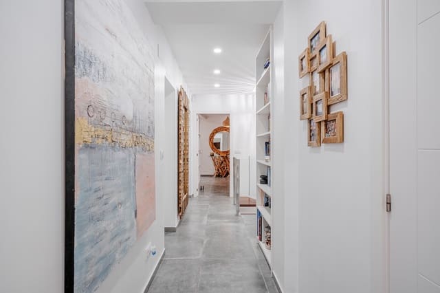 8 slaapkamer Villa te koop in Benissa met zwembad - € 3.595.000 (Ref: 9491883)