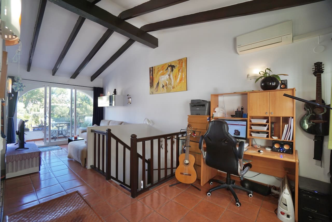 2 slaapkamer Bungalow te koop in Moraira met zwembad - € 349.000 (Ref: 9500749)