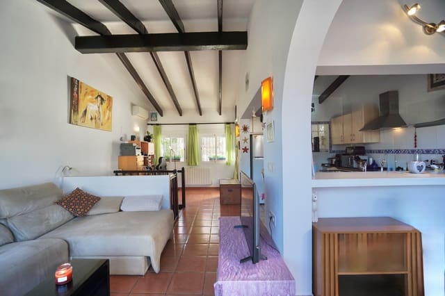 2 slaapkamer Bungalow te koop in Moraira, Teulada-Moraira met zwembad - € 349.000 (Ref: 9500749)