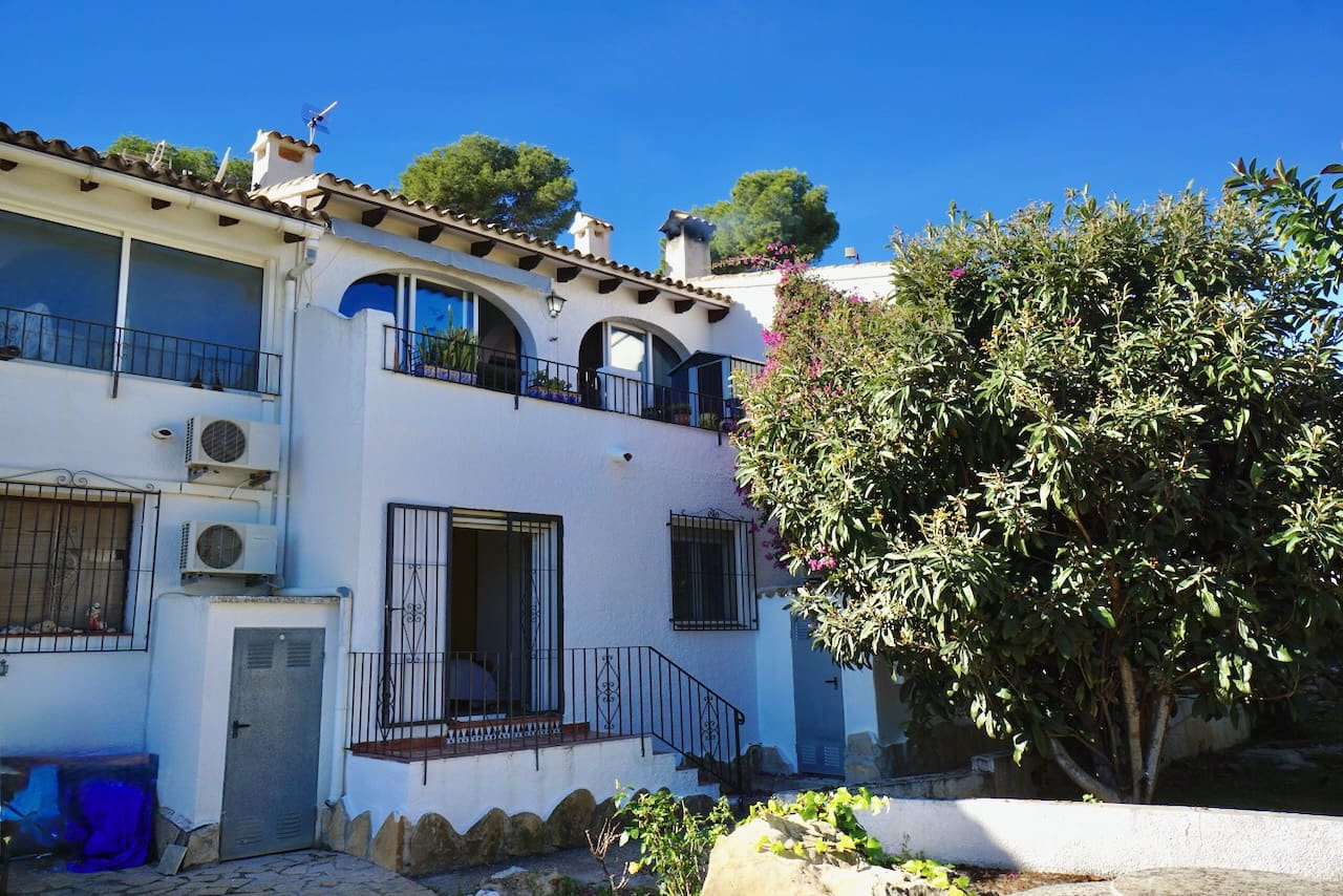 2 slaapkamer Bungalow te koop in Moraira met zwembad - € 349.000 (Ref: 9500749)
