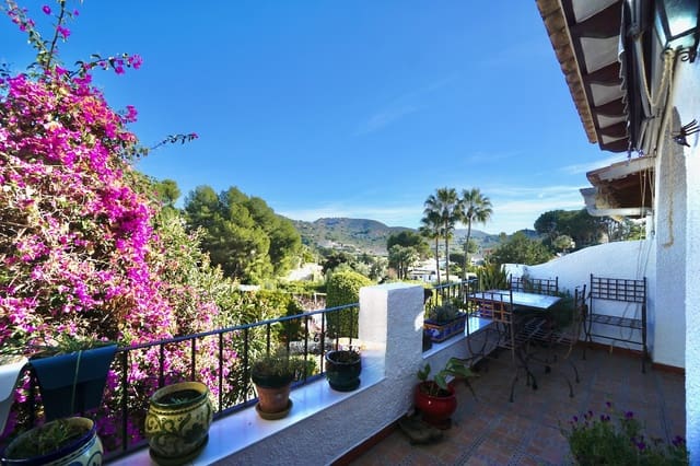 2 slaapkamer Bungalow te koop in Moraira, Teulada-Moraira met zwembad - € 349.000 (Ref: 9500749)