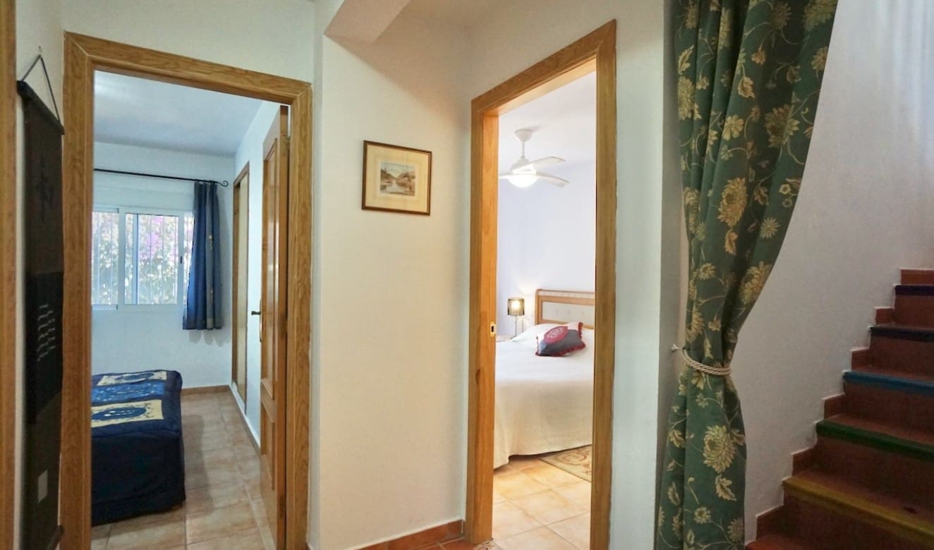 2 bedroom Bungalow for sale in Moraira with pool - € 349,000 (Ref: 9500749)