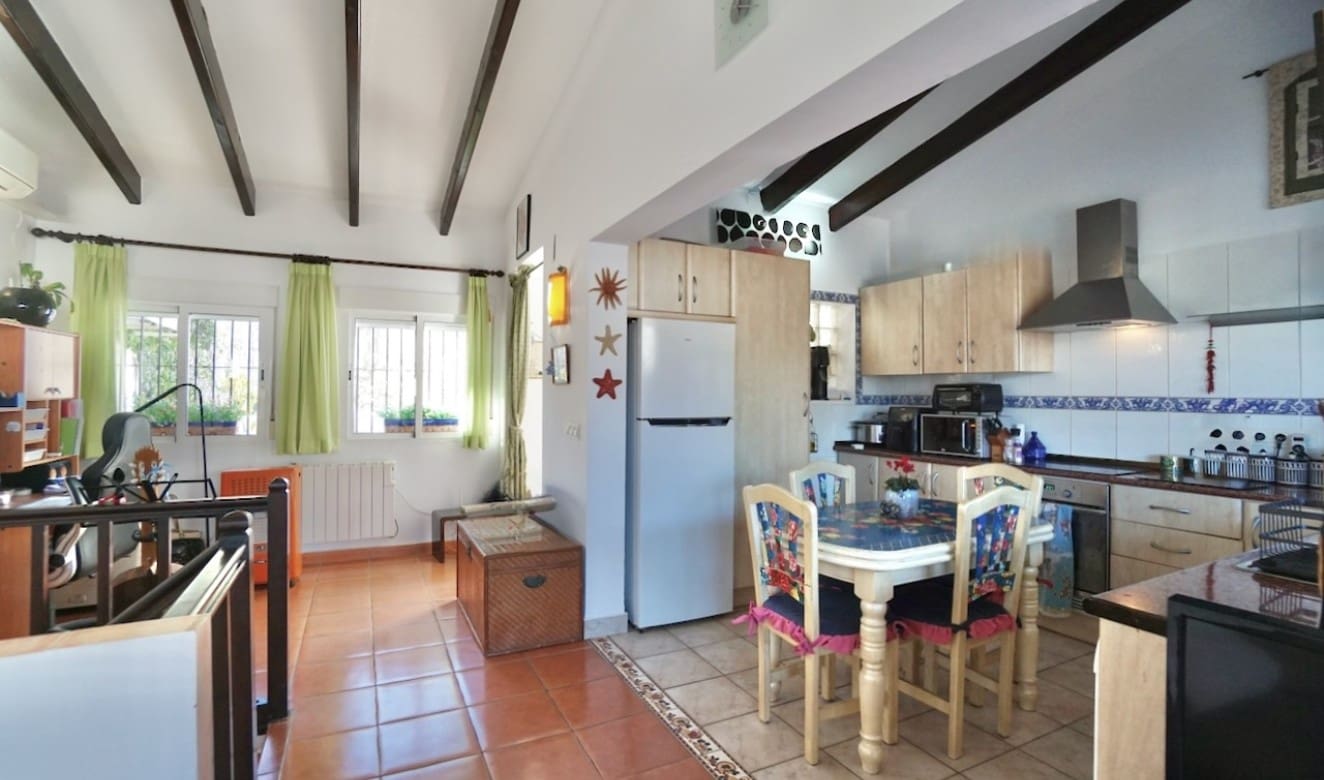 2 bedroom Bungalow for sale in Moraira with pool - € 349,000 (Ref: 9500749)