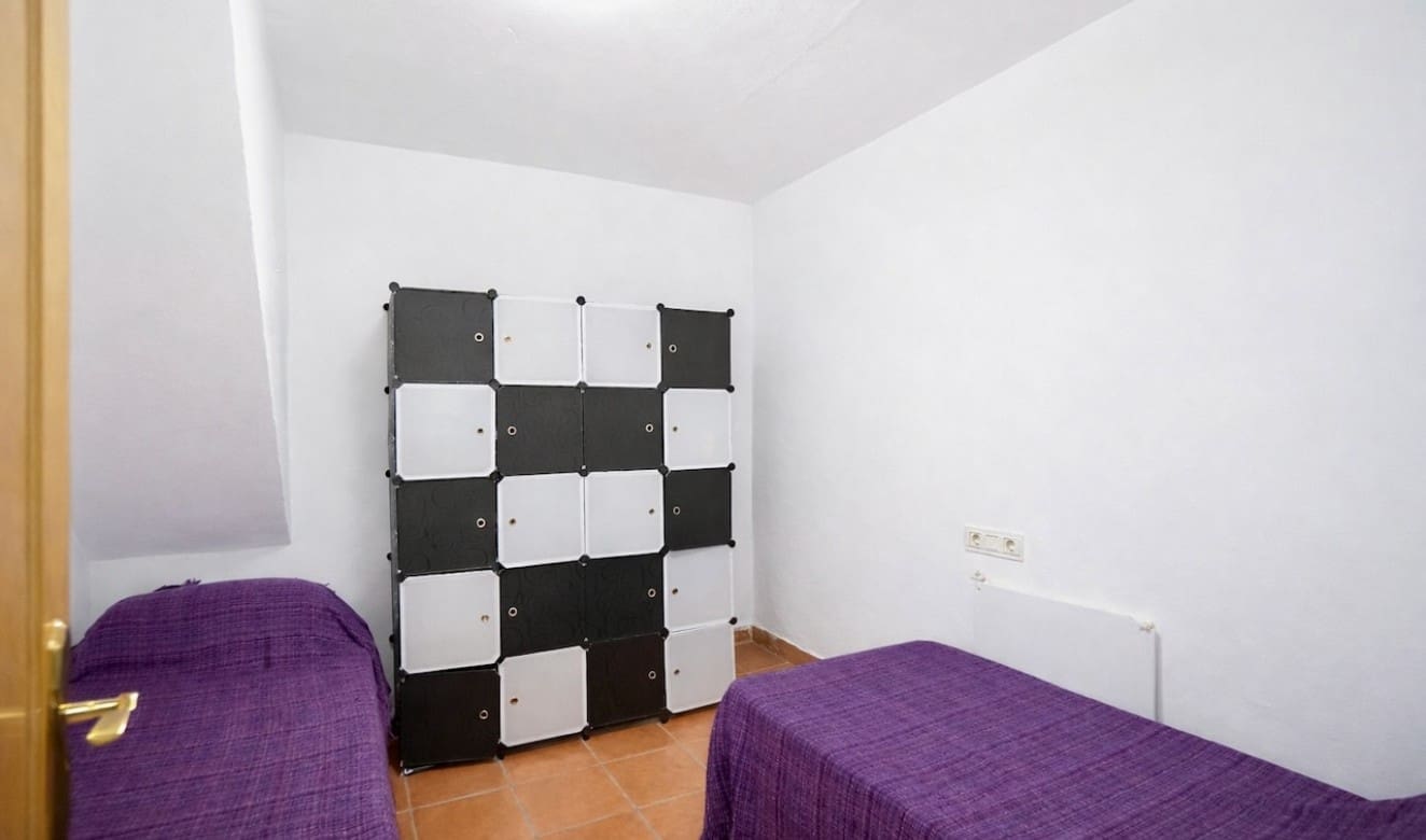 2 bedroom Bungalow for sale in Moraira with pool - € 349,000 (Ref: 9500749)