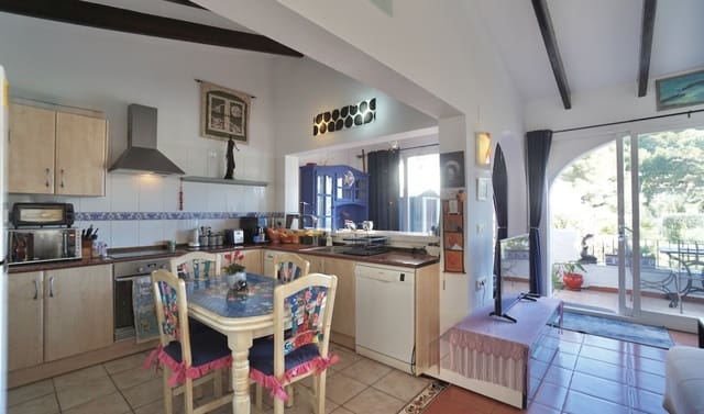 2 chambre Bungalow à vendre à Moraira, Teulada-Moraira avec piscine - 349 000 € (Ref: 9500749)