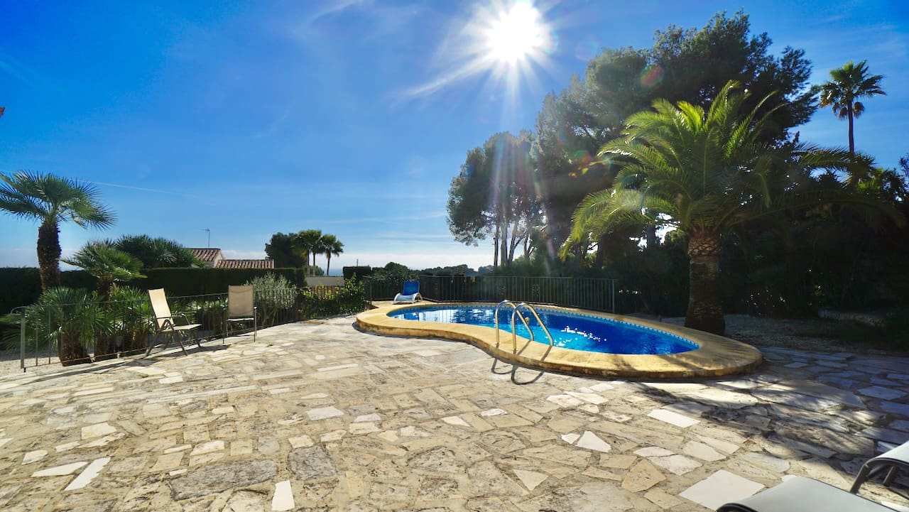4 soveværelse Villa til salg i Moraira med swimmingpool - € 795.000 (Ref: 9511391)
