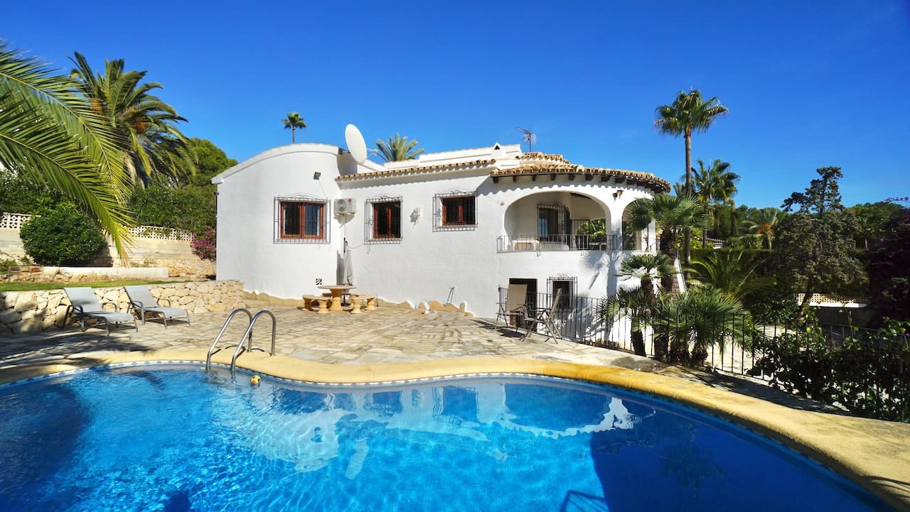4 soveværelse Villa til salg i Moraira med swimmingpool - € 795.000 (Ref: 9511391)
