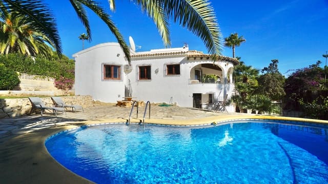 4 soveværelse Villa til salg i Moraira, Teulada-Moraira med swimmingpool - € 795.000 (Ref: 9511391)