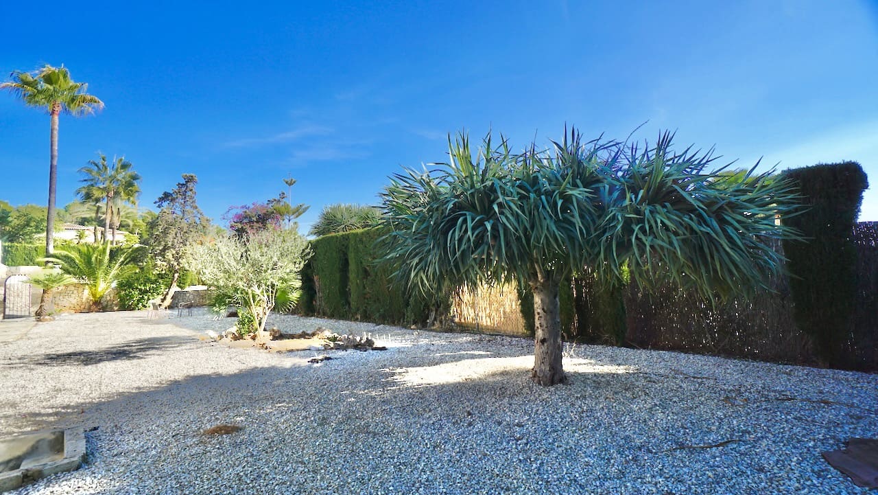 4 soveværelse Villa til salg i Moraira med swimmingpool - € 795.000 (Ref: 9511391)