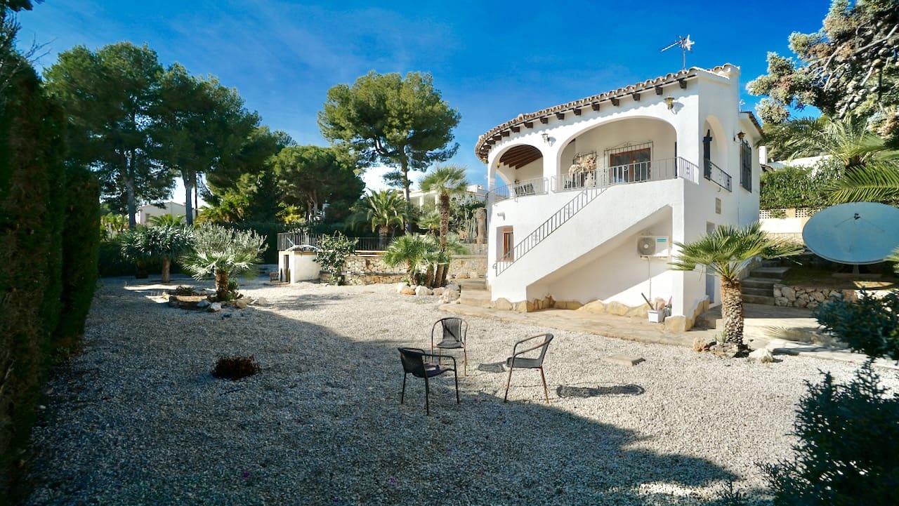 4 soveværelse Villa til salg i Moraira med swimmingpool - € 795.000 (Ref: 9511391)